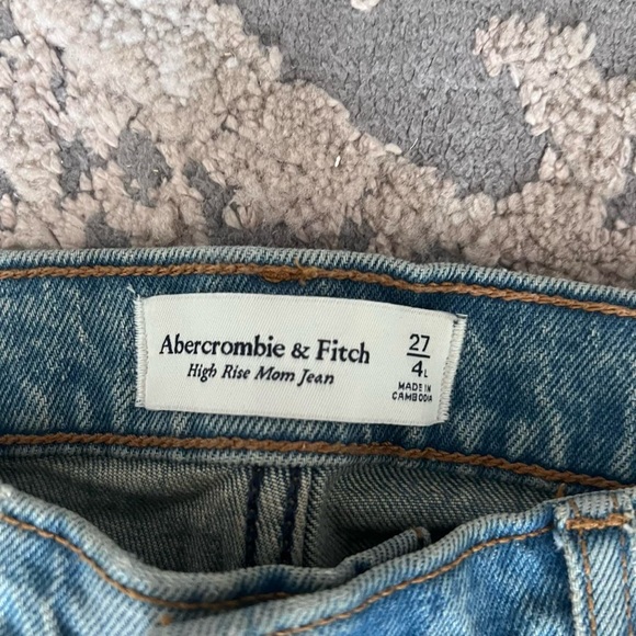 abercrombie jeans - Picture 3 of 4